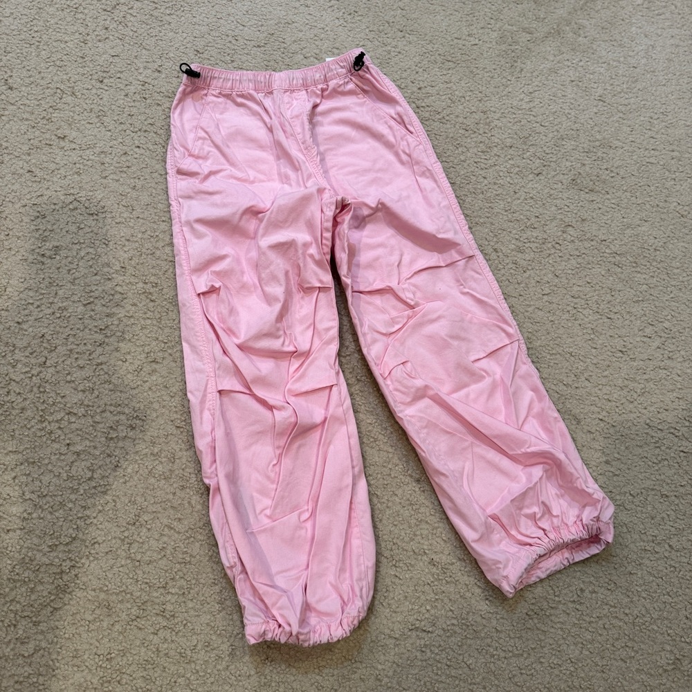 💝 H&M pink parachute pants size 8/9
